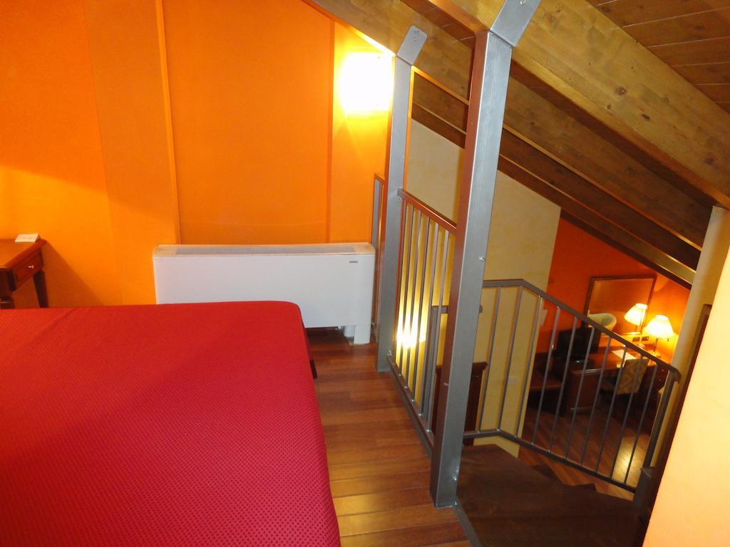 Hotel Vazzana Volpiano Room photo