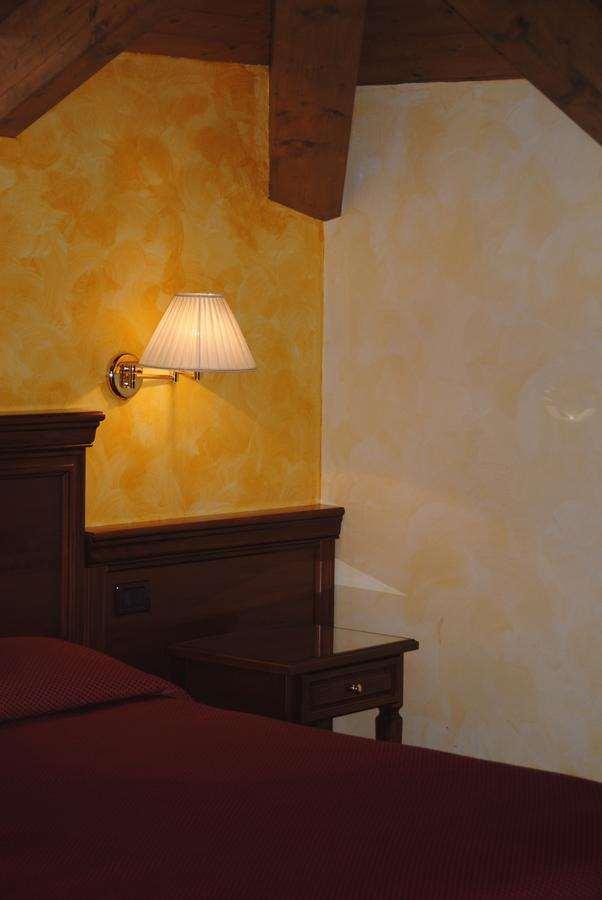 Hotel Vazzana Volpiano Room photo